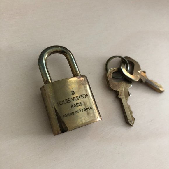 Louis Vuitton Vernis Tompkins Square Top Handle Bag - Picture 14 of 16